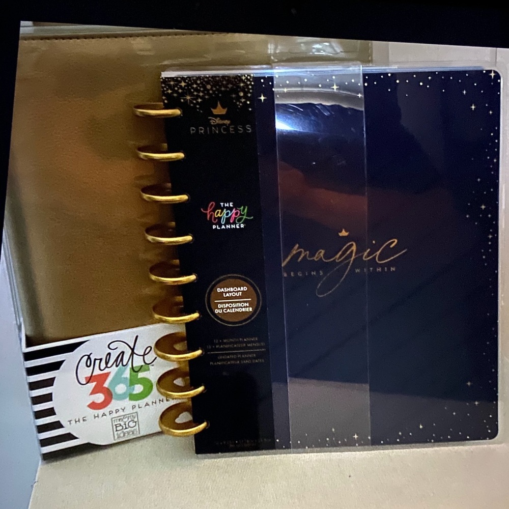 Happy Planner and Gold cover